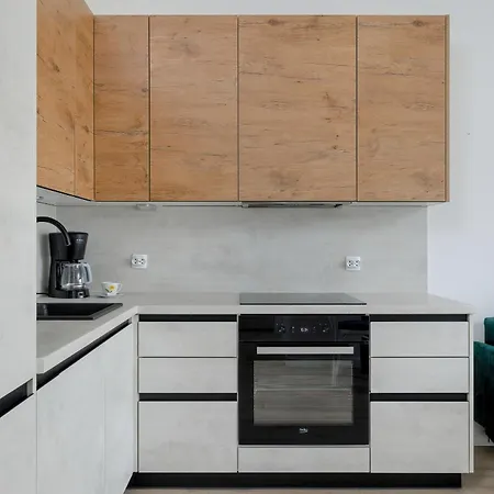 Daire Modern 1 Maja With Parking In By Rent Like